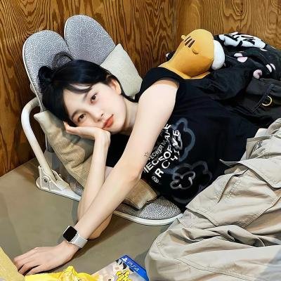 强盗美眉封面